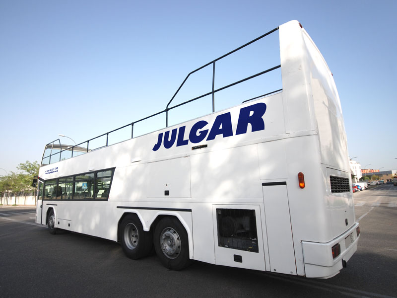 bus descapotable Julgar trasera